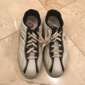 Bowling shoes